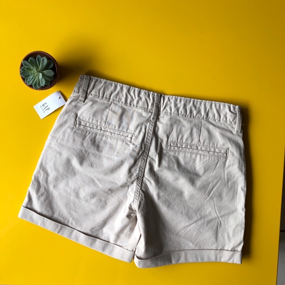 GAP Kids khaki shorts - Size 12 - Picture 9 of 10